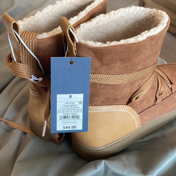 New winter Boots - Picture 4 of 5